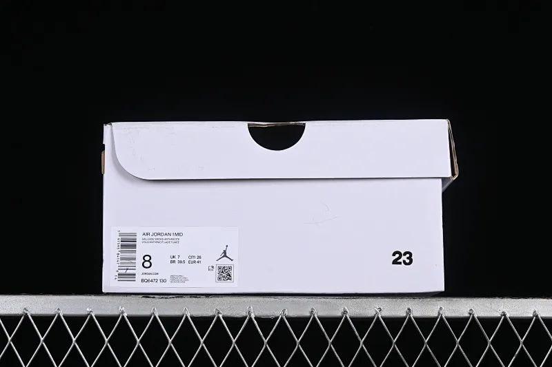 All categories Air Jordan Jordan series basketball shoes Air Jordan 1 Mid Air Jordan 1 Mid AJ1 Joe 1 fresh warm green Zhongbang basketball shoes BQ6472-130